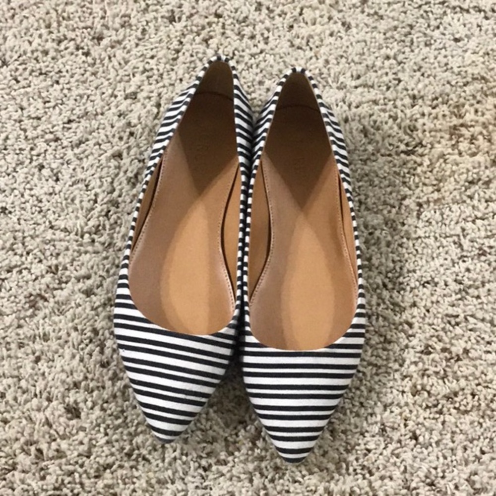 Like New!  Black & White JCREW flats size 7